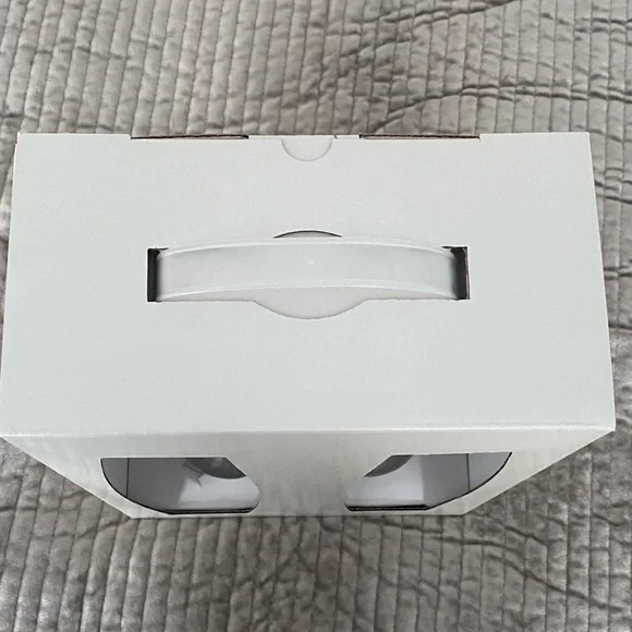 Cypress Home Wedding Day Décor Mr. and Mrs. Champagne Flutes - BRAND NEW!!! - Picture 9 of 13